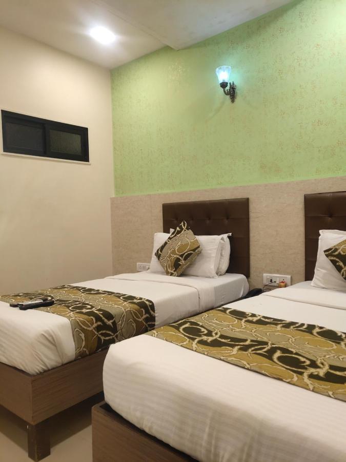 Hotel Golden Nest Popular Residency Bombaj Zewnętrze zdjęcie