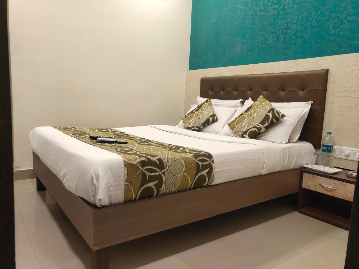Hotel Golden Nest Popular Residency Bombaj Zewnętrze zdjęcie