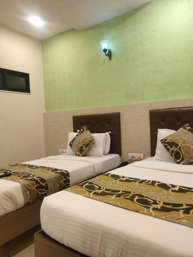 Hotel Golden Nest Popular Residency Bombaj Zewnętrze zdjęcie