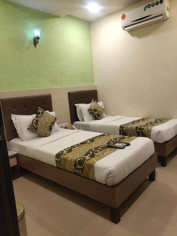 Hotel Golden Nest Popular Residency Bombaj Zewnętrze zdjęcie