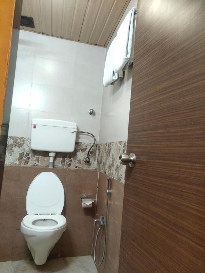 Hotel Golden Nest Popular Residency Bombaj Zewnętrze zdjęcie