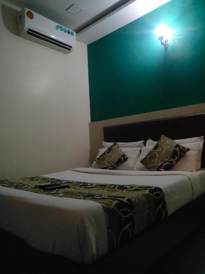 Hotel Golden Nest Popular Residency Bombaj Zewnętrze zdjęcie