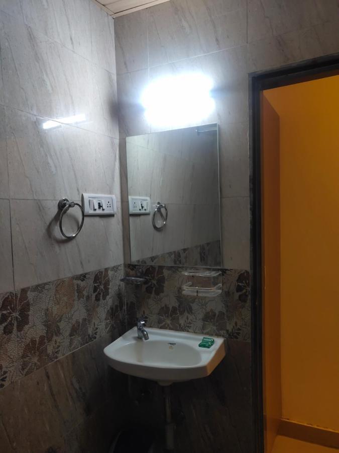 Hotel Golden Nest Popular Residency Bombaj Zewnętrze zdjęcie