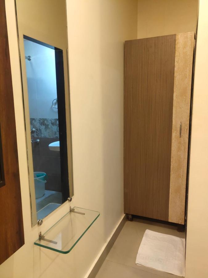 Hotel Golden Nest Popular Residency Bombaj Zewnętrze zdjęcie